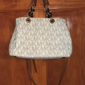 Michael Kors Vanilla logo bag with Tortoise design